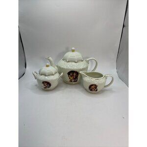Hummel Danbury Mint Stormy Weather Tea Set Unbrella Boy Creamer, Umbrella Girl S